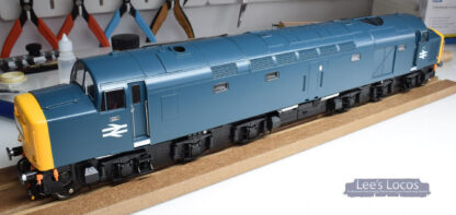 Heljan 4063 O gauge class 40 locomotive